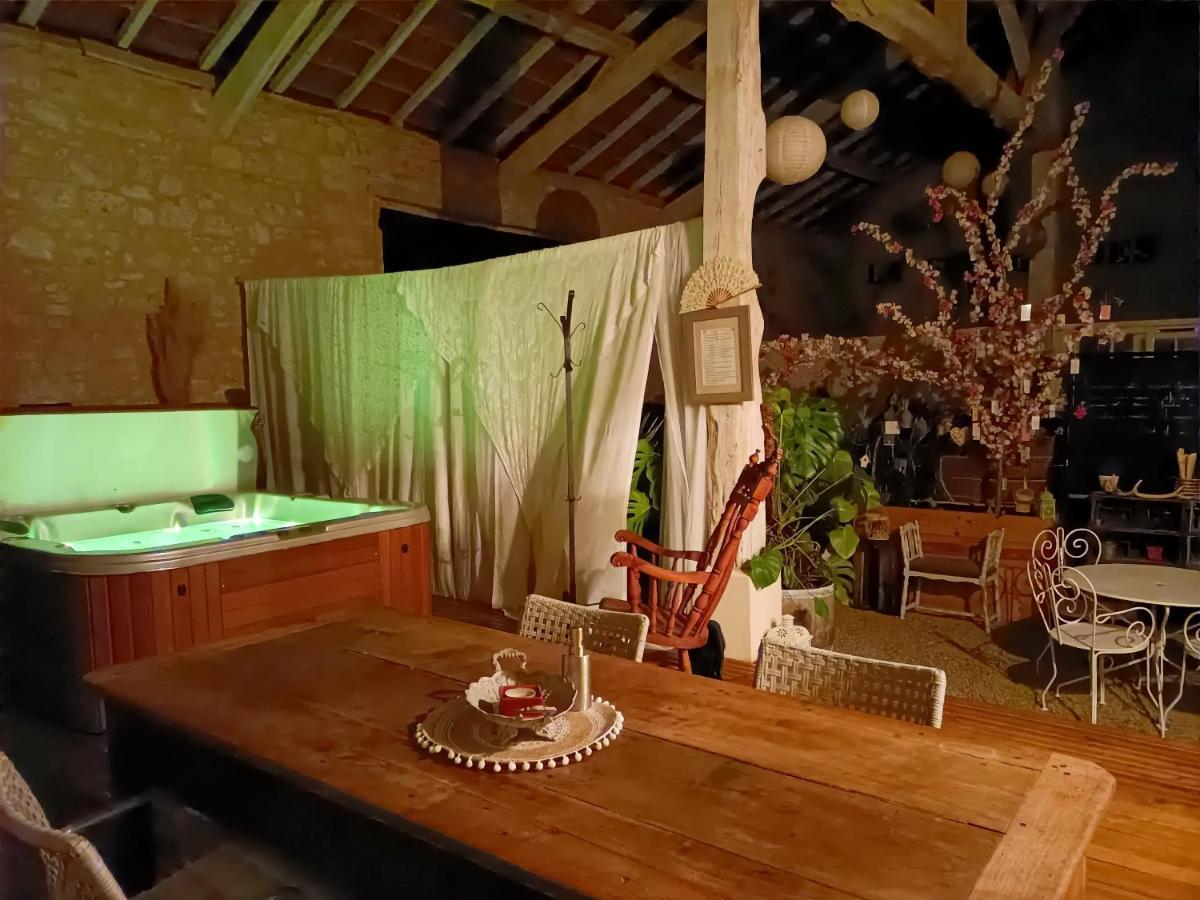 Villa La Grange Des Anges Blanc  Exterior foto